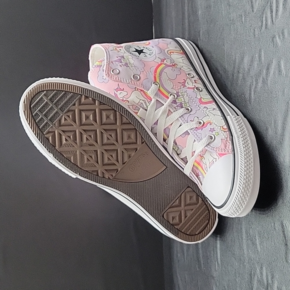 Converse High Top Brand new. - Picture 7 of 12